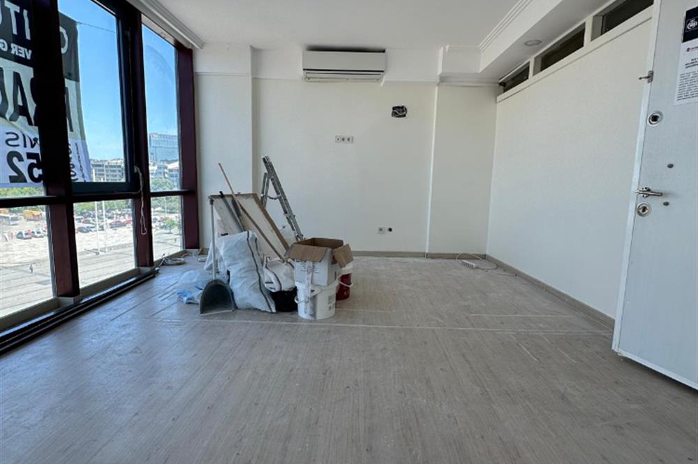 TAKSİM MEYDANINA MANZARALI KİRALIK OFİS