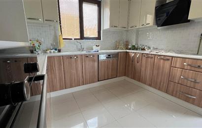 CENTURY 21 BAL'dan 3+1 fiyatına 5+2 VİLLA 