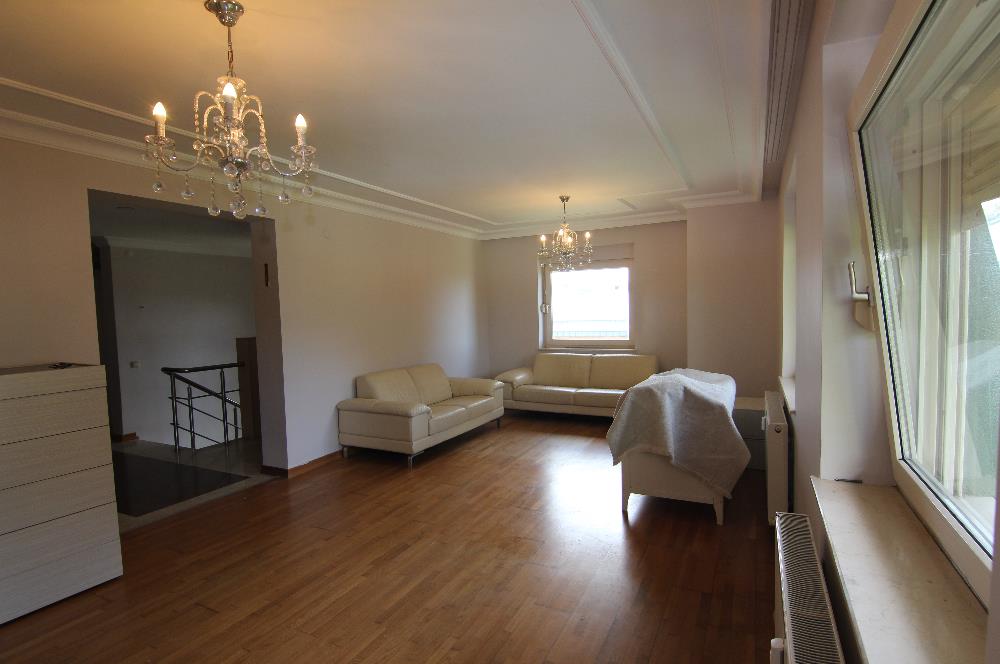 ZEKERİYAKÖY YONCA EVLERİNDE KİRALIK 3+1 DAİRE