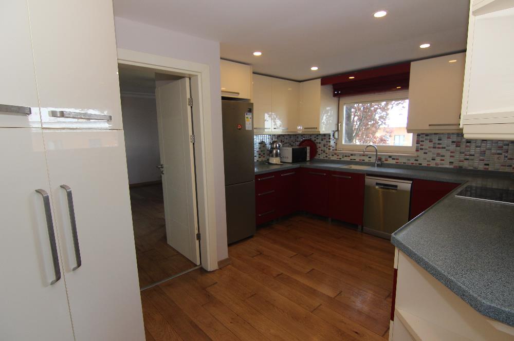 ZEKERİYAKÖY YONCA EVLERİNDE KİRALIK 3+1 DAİRE