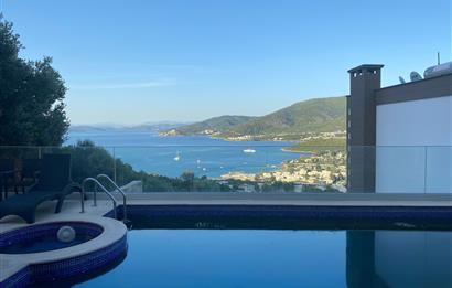 Bodrum Torba’da Kiralık Tüm Katlardan Deniz Manzaralı ve Özel Havuzlu Müstakil 5+1 Lüks Villa