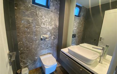 Bodrum Torba’da Kiralık Tüm Katlardan Deniz Manzaralı ve Özel Havuzlu Müstakil 5+1 Lüks Villa