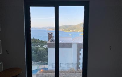 Bodrum Torba’da Kiralık Tüm Katlardan Deniz Manzaralı ve Özel Havuzlu Müstakil 5+1 Lüks Villa