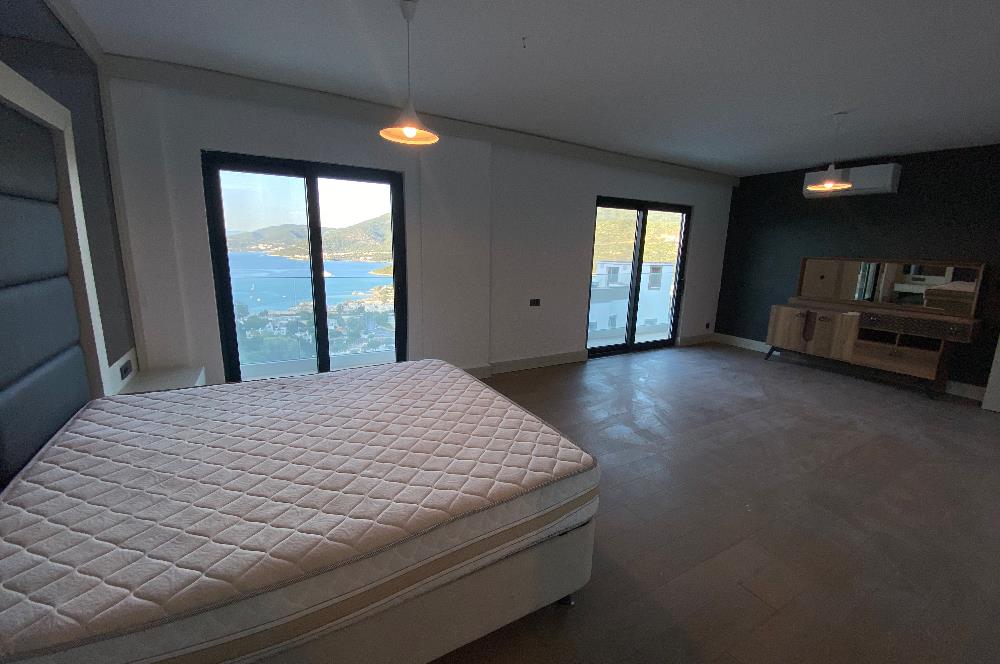 Bodrum Torba’da Kiralık Tüm Katlardan Deniz Manzaralı ve Özel Havuzlu Müstakil 5+1 Lüks Villa