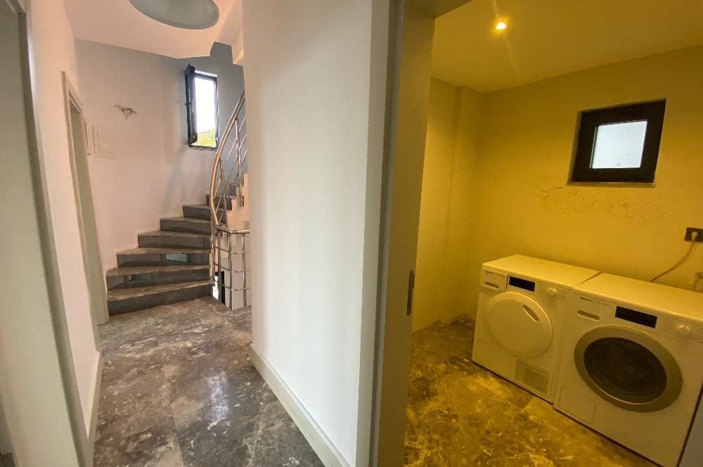 Bodrum Torba’da Kiralık Tüm Katlardan Deniz Manzaralı ve Özel Havuzlu Müstakil 5+1 Lüks Villa