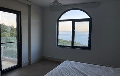 Bodrum Torba’da Kiralık Tüm Katlardan Deniz Manzaralı ve Özel Havuzlu Müstakil 5+1 Lüks Villa
