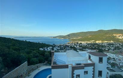 Bodrum Torba’da Kiralık Tüm Katlardan Deniz Manzaralı ve Özel Havuzlu Müstakil 5+1 Lüks Villa