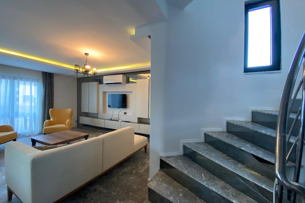 Bodrum Torba’da Kiralık Tüm Katlardan Deniz Manzaralı ve Özel Havuzlu Müstakil 5+1 Lüks Villa
