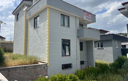 CENTURY 21 BAL'dan 3+1 fiyatına 5+2 VİLLA 