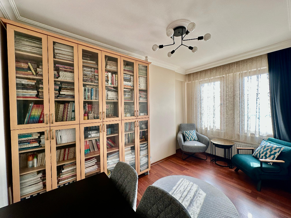 Kağıthane Satılık Daire Ab-ı Hayat Sitesinde 4+1 Fırsat Daire