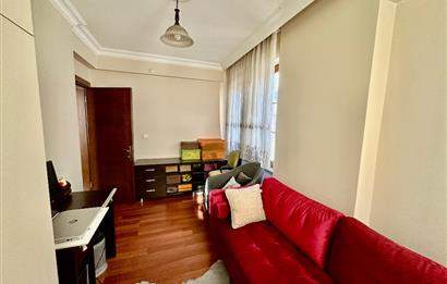 Kağıthane Satılık Daire Ab-ı Hayat Sitesinde 4+1 Fırsat Daire