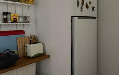 AYNALIÇEŞME ANA CADDEYE YAKIN SAKİN KONUMDA EŞYALI KİRALIK DAİRE
