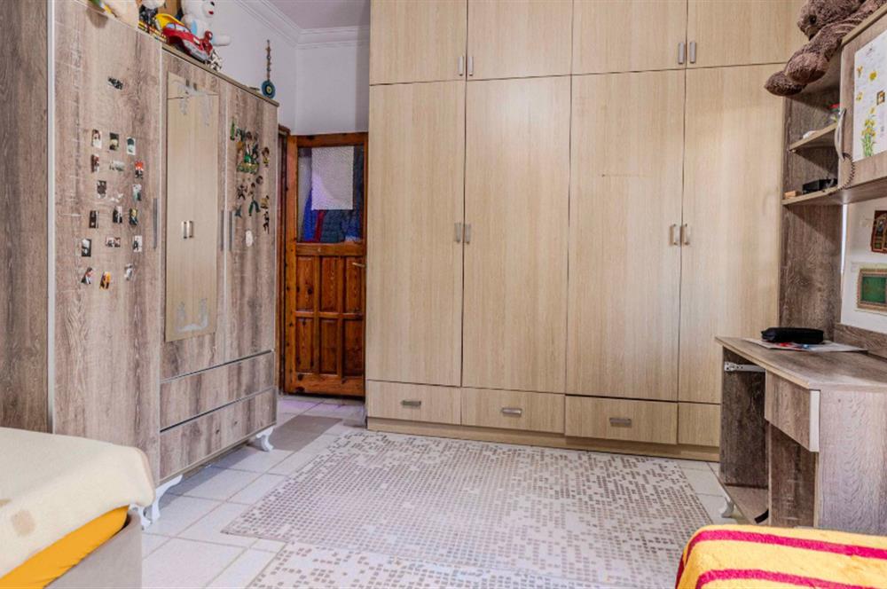 BODRUM KONACIK MERKEZİ KONUMDA ÖZEL OTOPARKLI BAHÇE KATI DAİRE