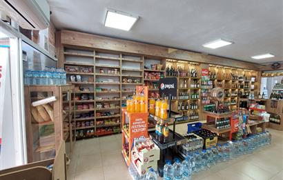 Datça Merkezde İşlek Konumda Devren Kiralık Market