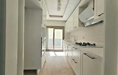 ÇİĞLİ ANADOLU CAD. 50m MESAFEDE SATILIK 2+1 DAİRE
