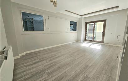 ÇİĞLİ ANADOLU CAD. 50m MESAFEDE SATILIK 2+1 DAİRE