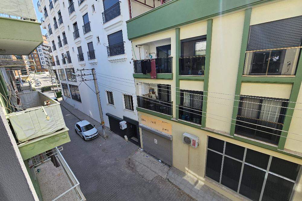 ÇİĞLİ ANADOLU CAD. 50m MESAFEDE SATILIK 2+1 DAİRE