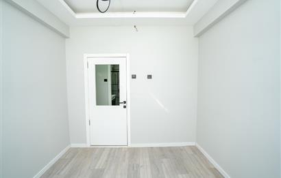 C21 Cius; Umurbey Köy Merkezinde Tamamen Yapılı Satılık Daire