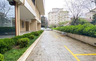 Erenköy İstasyon Caddesi Üzerinde Beyaz Eşyalı 4+1 Lüks Daire