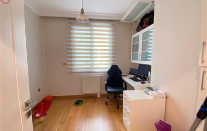 Erenköy İstasyon Caddesi Üzerinde Beyaz Eşyalı 4+1 Lüks Daire