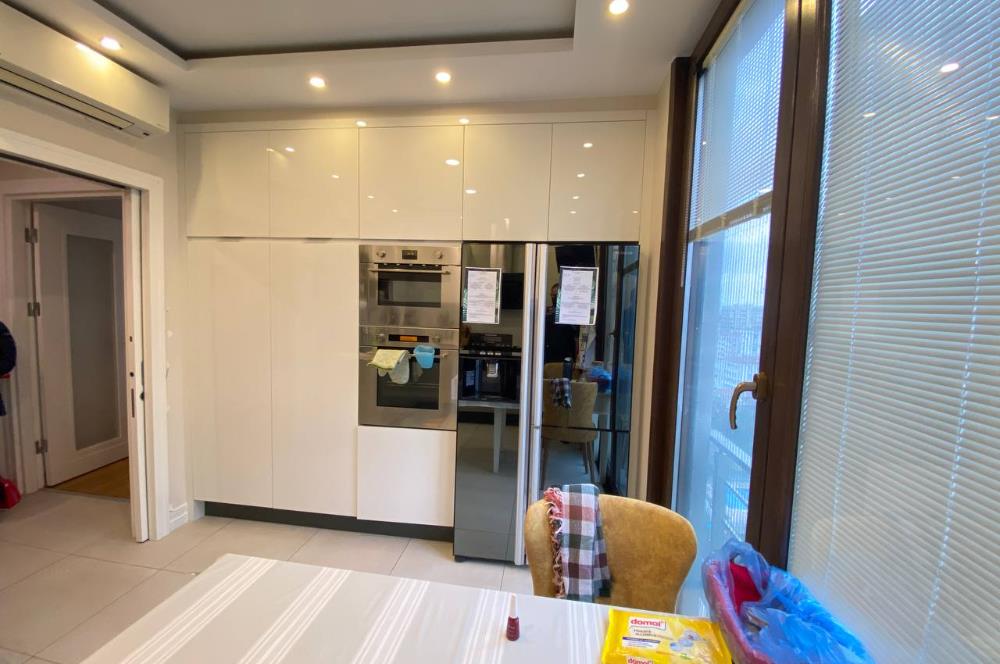 Erenköy İstasyon Caddesi Üzerinde Beyaz Eşyalı 4+1 Lüks Daire