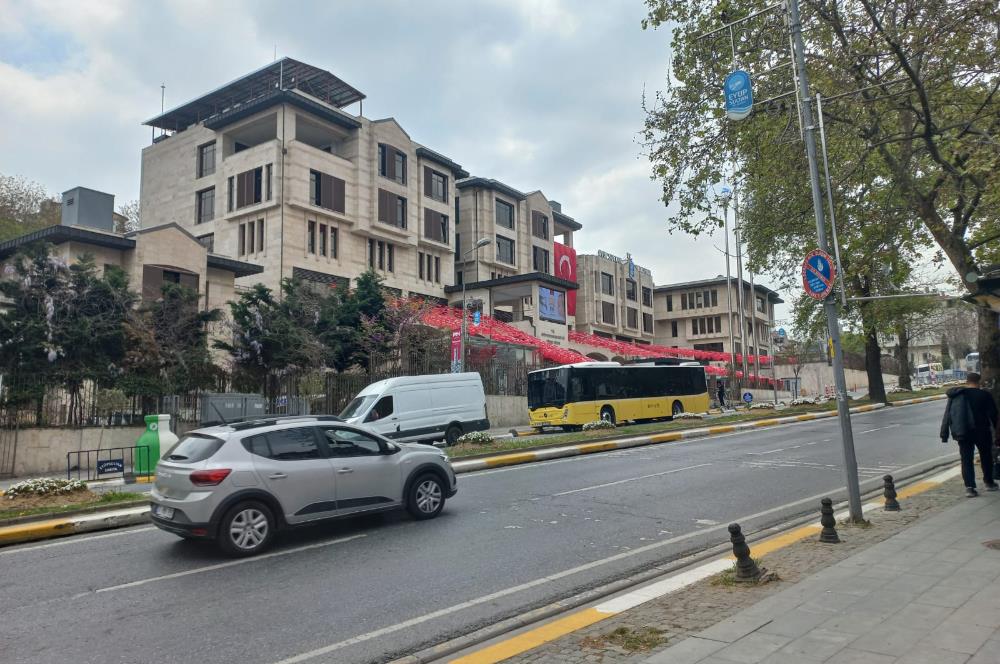 Eyüp Sultan camii'ne 550 metre müthiş konumda 5 katlı bina