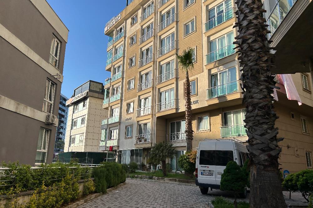 PENDİK MARİNA LİFE 1+1 BOŞ GENİŞ GÜVENLİKLİ SİTE İÇİNDE DAİRE