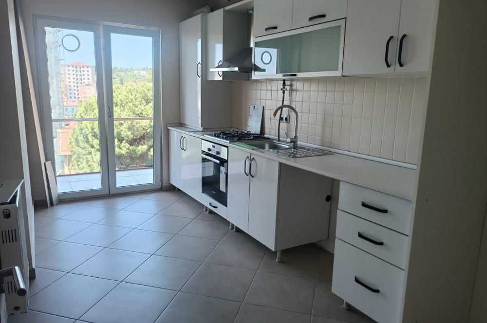 PENDIKTE DUBLEKS SATILIK DAIRE ŞEHİRDE VİLLA KONFORU