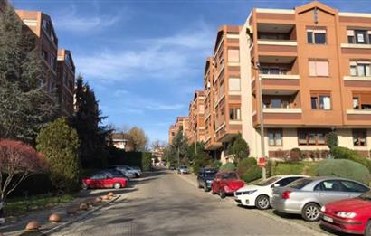 ÇENGELKÖYÜN EN GÜZEL VE YEŞİL SİTESİ ORMEDE 5+1 DUBLEKS DAİRE...