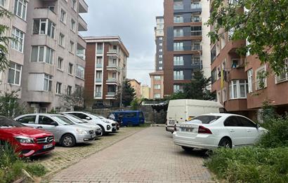 ÜMRANİYE TAVUKÇUYOLU'NDA, SİTE İÇİNDE,  SATILIK GENİŞ 3+1