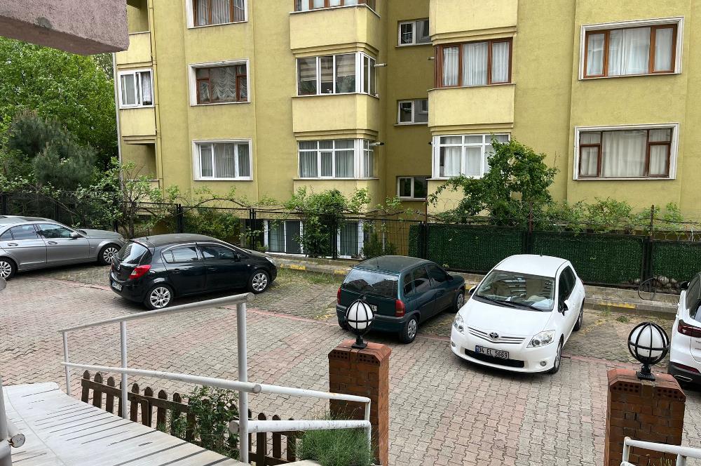 ÜMRANİYE TAVUKÇUYOLU'NDA, SİTE İÇİNDE,  SATILIK GENİŞ 3+1