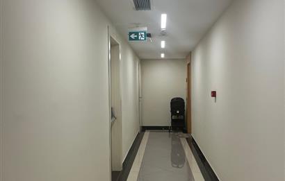 ANADOLU ADLİYESİ KARŞISINDA PLAZADA KİRALIK  2+1 OFİS