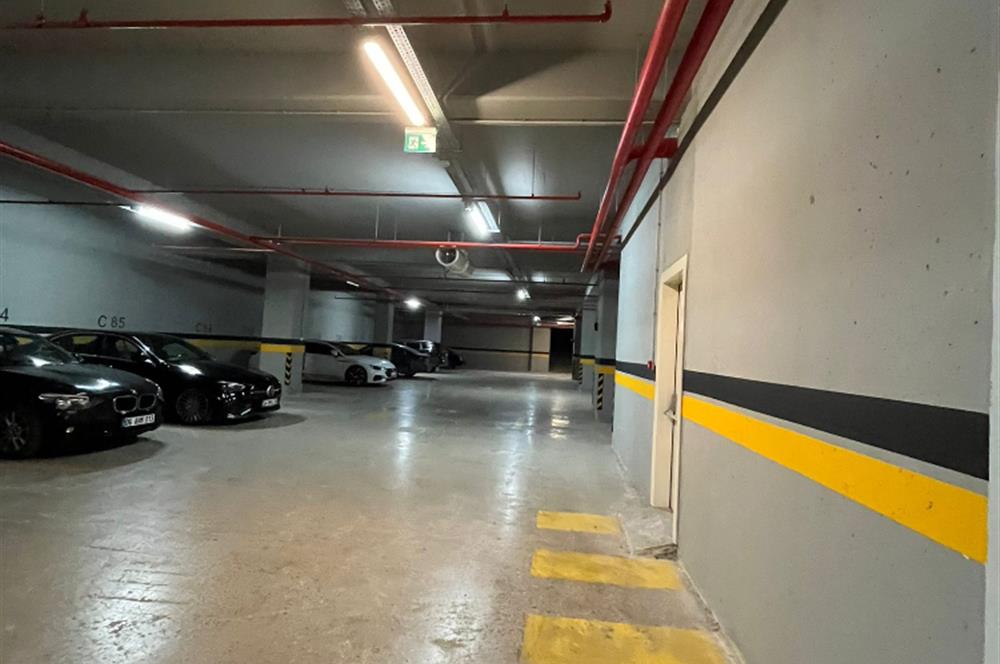ANADOLU ADLİYESİ KARŞISINDA PLAZADA KİRALIK  2+1 OFİS