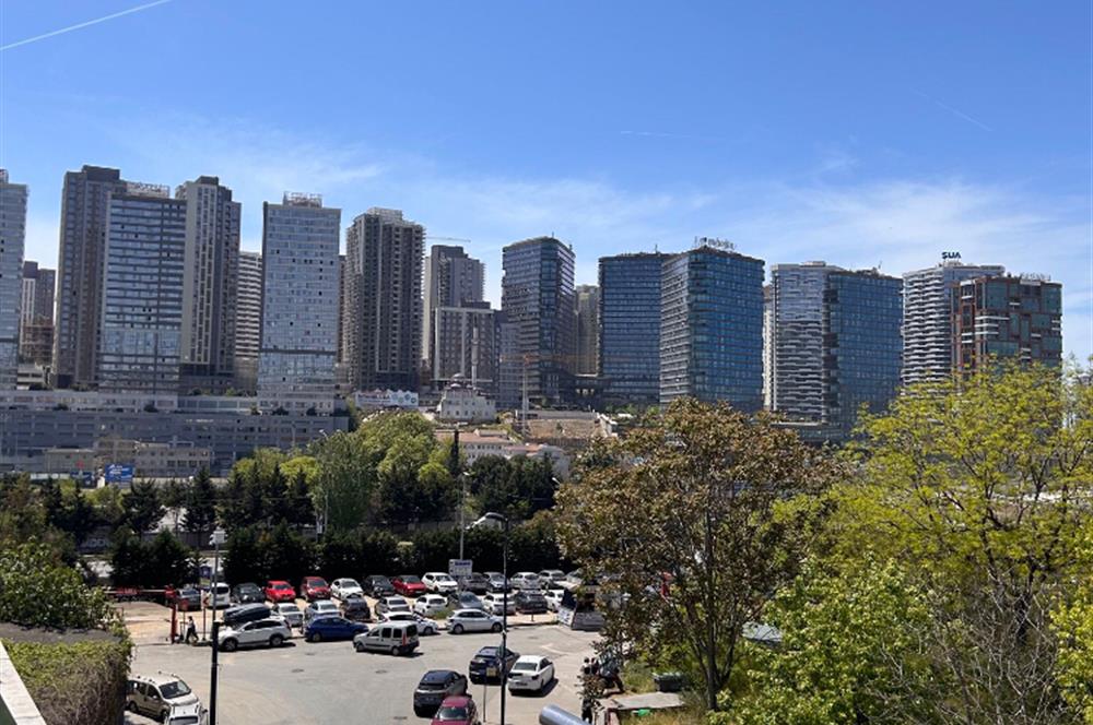 METRO ÇIKIŞI 1000m2 5 KATLI PLAZA