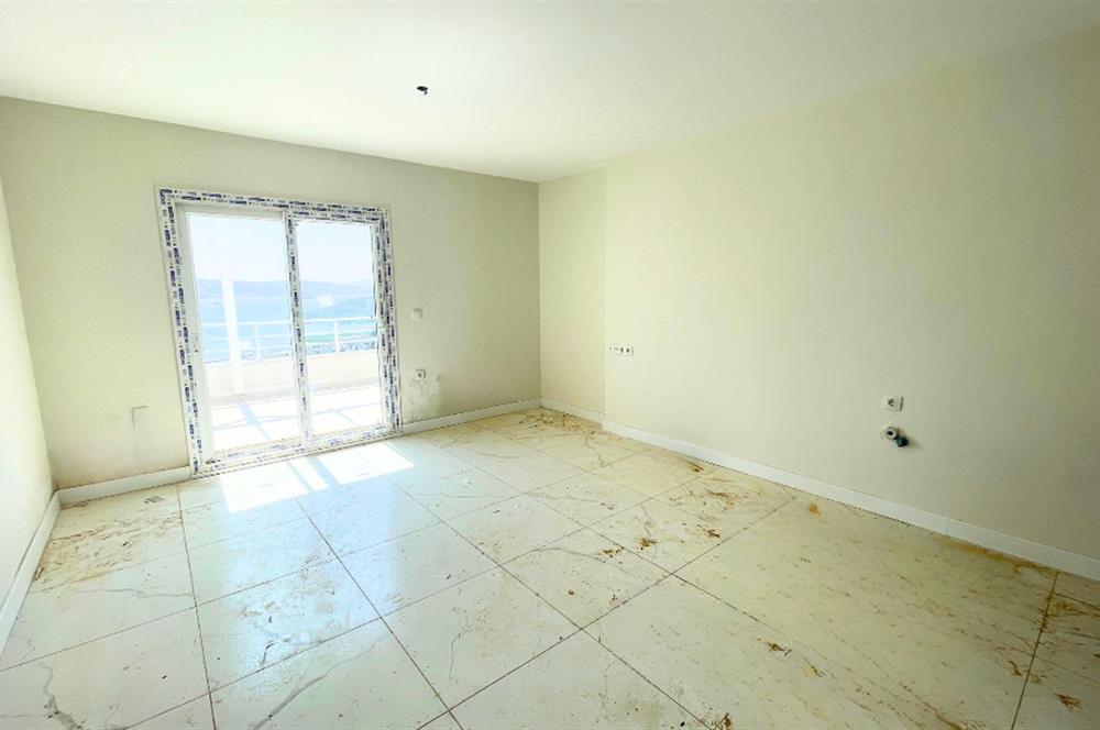 Kıyıkışlacık Iasos Marin Sitesinde Deniz Manzaralı Daire