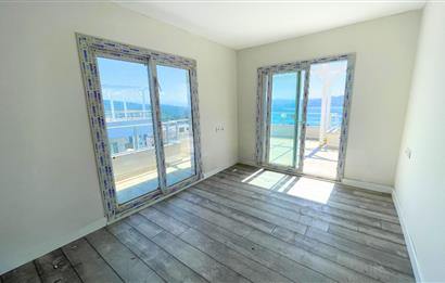 Kıyıkışlacık Iasos Marin Sitesinde Deniz Manzaralı Daire