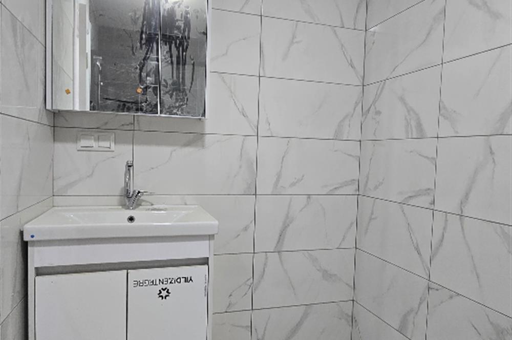 TUZLA POSTANE MAHALLESİ ÇARŞI YAKININDA 1+1 YATIRIMLIK DAİRE