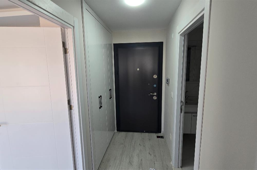 TUZLA POSTANE MAHALLESİ ÇARŞI YAKININDA 1+1 YATIRIMLIK DAİRE