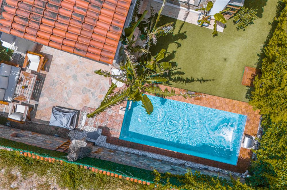 BODRUM KADIKALESİ'NDE SATILIK TAM MÜSTAKİL HAVUZLU VİLLA