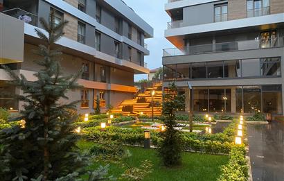 ÇAMLICA ŞEHRİ SEFA KONUTLARINDA 2+1 106m2 NE KULLANIMLI SİTEDE