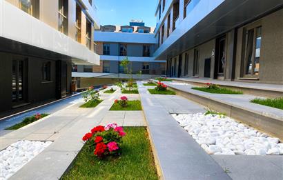 ÇAMLICA ŞEHRİ SEFA KONUTLARINDA 135m2 NET 3+1 GÜVENLİKLİ HAVUZLU