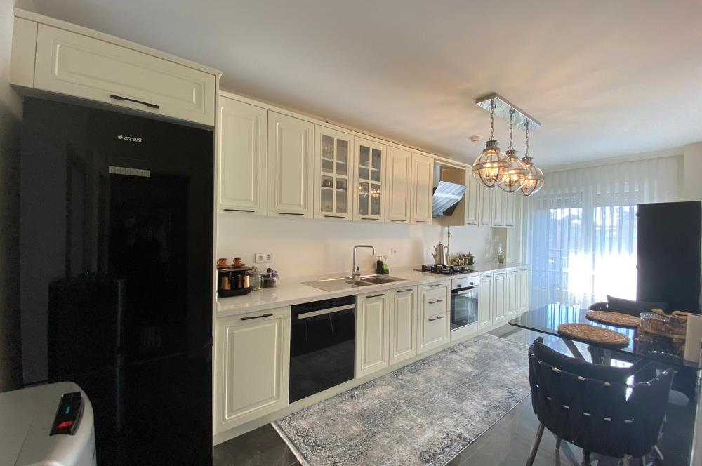 ÇAMLICA ŞEHRİ SEFA KONUTLARINDA 2+1 106m2 NE KULLANIMLI SİTEDE