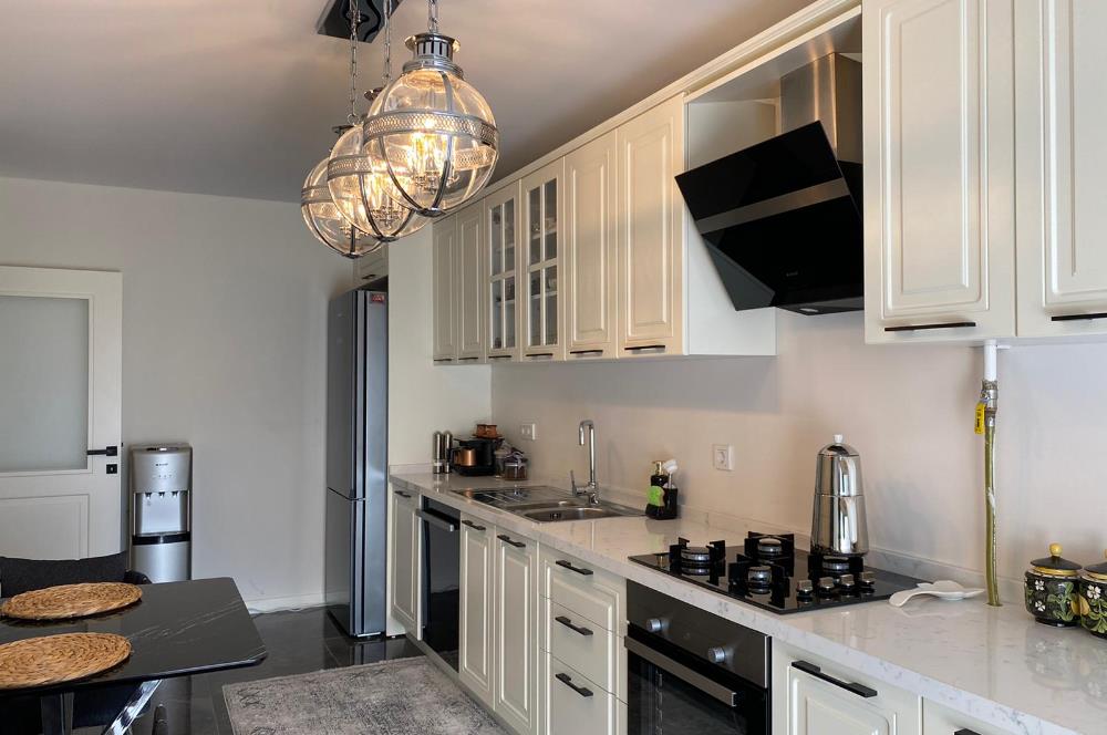 ÇAMLICA ŞEHRİ SEFA KONUTLARINDA 2+1 106m2 NE KULLANIMLI SİTEDE