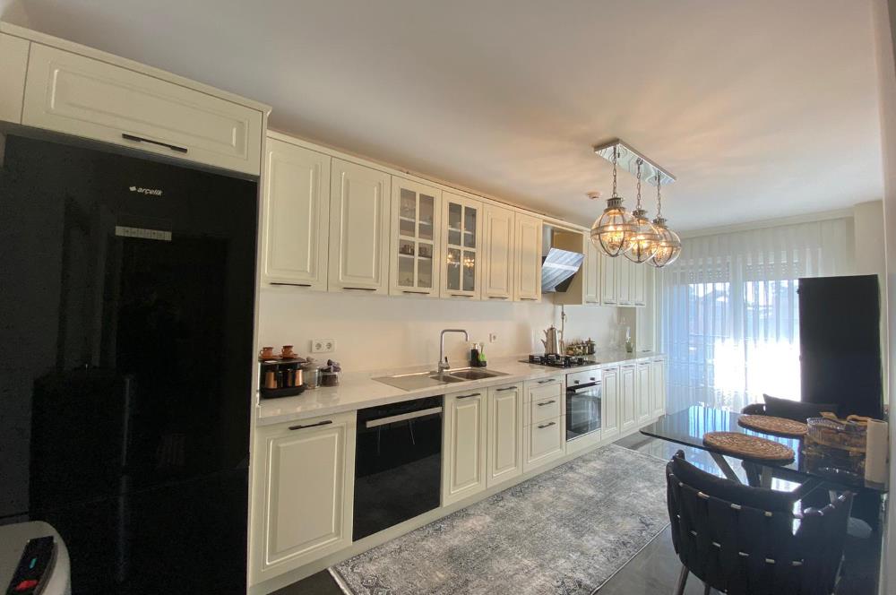 ÇAMLICA ŞEHRİ SEFA KONUTLARINDA 2+1 106m2 NE KULLANIMLI SİTEDE