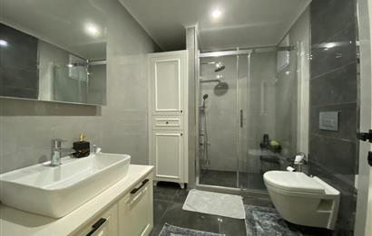 ÇAMLICA ŞEHRİ SEFA KONUTLARINDA 2+1 106m2 NE KULLANIMLI SİTEDE
