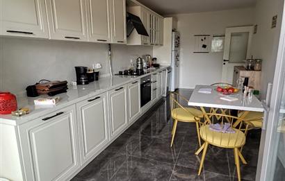 ÇAMLICA ŞEHRİ SEFA KONUTLARINDA 135m2 NET 3+1 GÜVENLİKLİ HAVUZLU