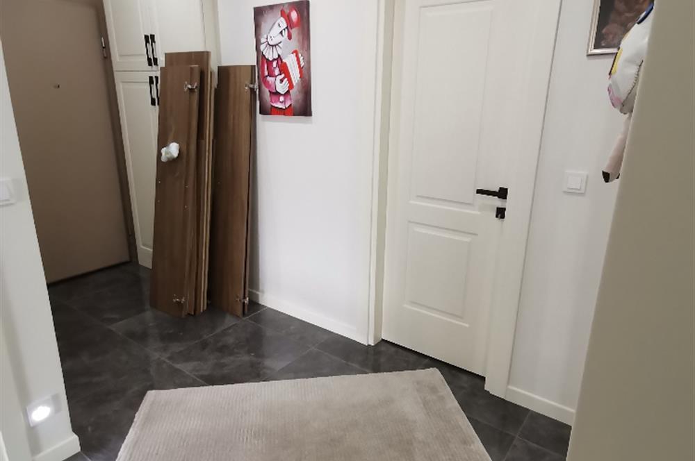 ÇAMLICA ŞEHRİ SEFA KONUTLARINDA 135m2 NET 3+1 GÜVENLİKLİ HAVUZLU