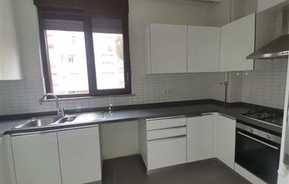 ERENKÖY ETHEMEFENDİ CADDESİ 3+1 KOMBİLİ YENİ BİNADA KİRALIK