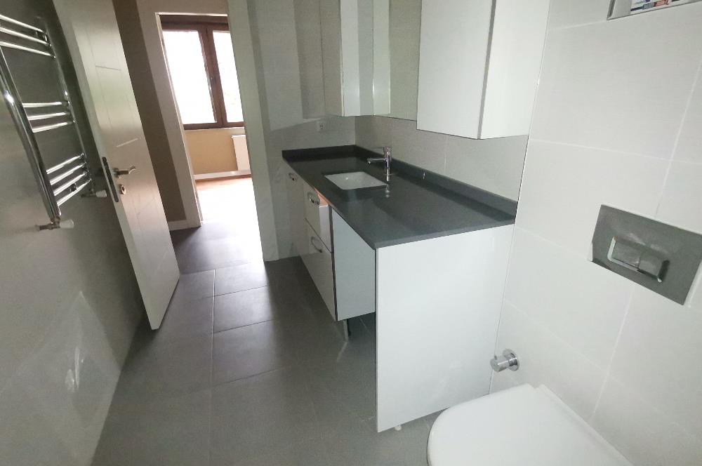 ERENKÖY ETHEMEFENDİ CADDESİ 3+1 KOMBİLİ YENİ BİNADA KİRALIK