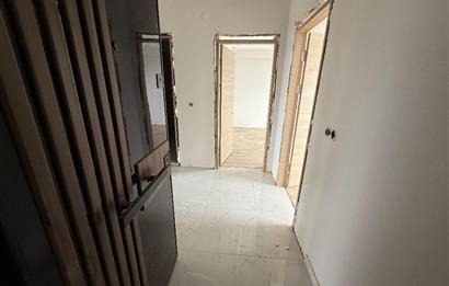 KARTEPE BELEDİYESİNİN YANINDA ARA KAT SIFIR 2+1 KİRALIK DAİRE